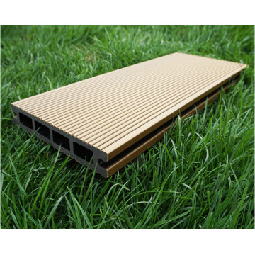 2015 Hot Sell Low Price WPC Decking
